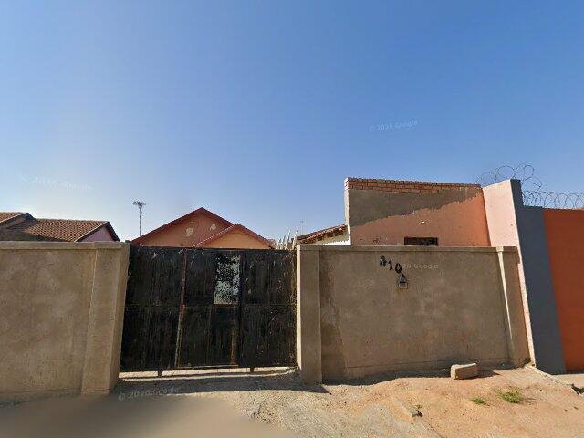 Erf 210, 210 Peacock Street, Motsu, Tembisa
