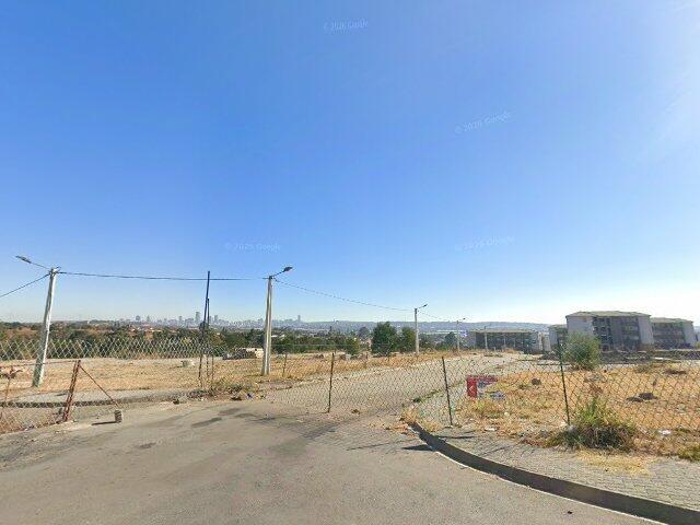 Section 33 Pine Oak Crescent, Spiderhead Street, South Hills Extension 6, Johannesburg, Gauteng