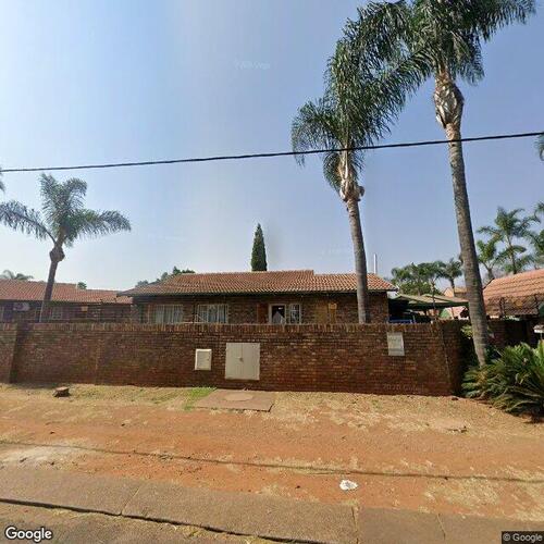 Portion 152 Of The Farm Lyttelton 381, Registered In The City Of Tshwane Metropolitan Municipality, Also Known As Unit 10 Emerald Park, 226 Glover Avenue, Die Hoewes, Centurion, Gauteng thumbnail