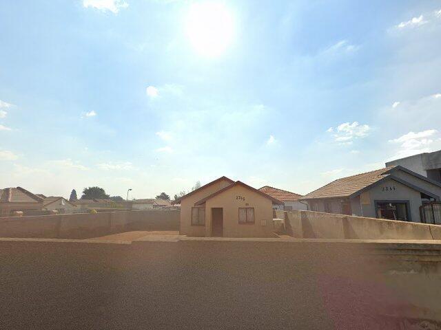 Erf 3343, 3343 Takbok Street, Dawn Park Ext 7