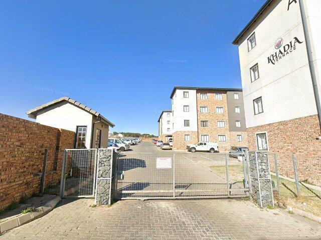 Unit 13 Khadia Terrace, 1 Spiderhead Road, South Hills Extension 6