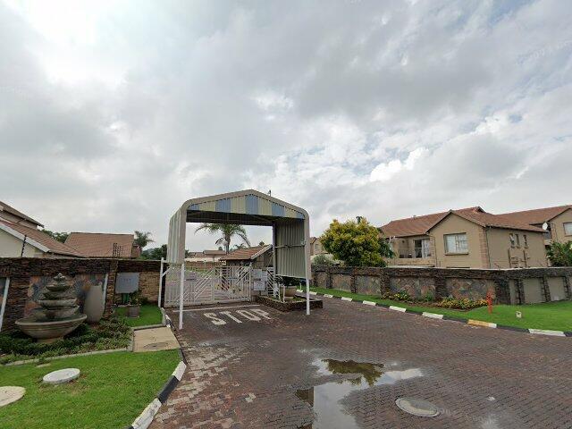 Stand No: 258 Grootvallei Farm, Domicilium Address: 21 Palm Glades West Street, Sonneveld Brakpan