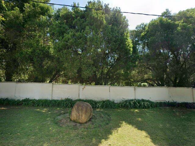 Erf 1603 Bryanston Township, 45 St James Crescent, Bryanston