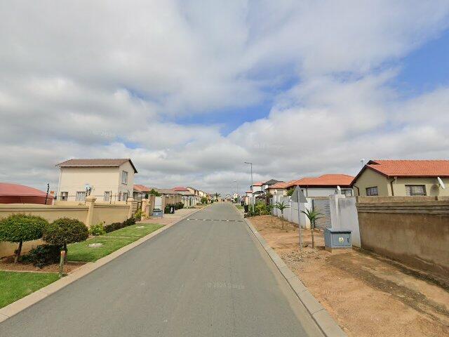 Erf 1655, 1655 Girth Street, Blue Hills Ext 32, Midrand