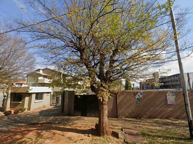 Section No 84, Aqua Azure, 87 Aqua Azure, 12 Third Avenue, Florida, Roodepoort, Gauteng