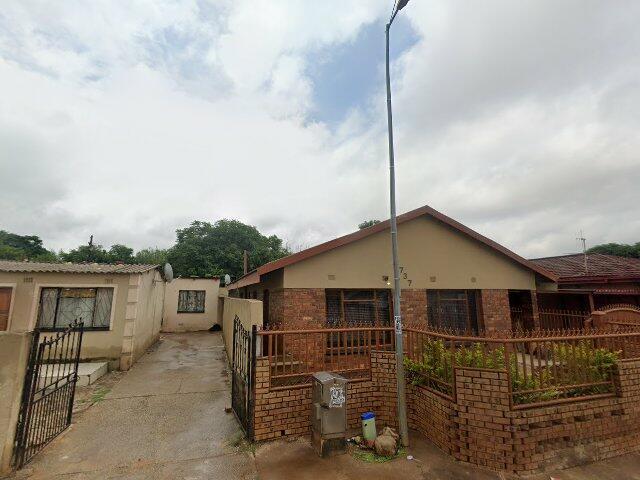 Erf 7737 Mamelodi Township, Section V, Mamelodi West, Pretoria, 26 Kgatle Street, Pretoria