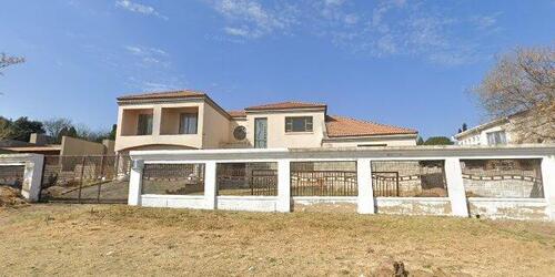 6 Bedroom Property