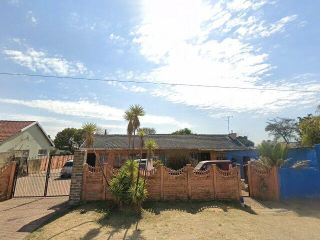 Erf 243, 8 Purcell Street, Tulisa Park, Gauteng