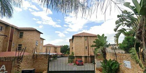Unit 2, Alicha Heights Body Corporate, 184 Smit Street, Fairland, City Of Johannesburg Metropolitan Municipality