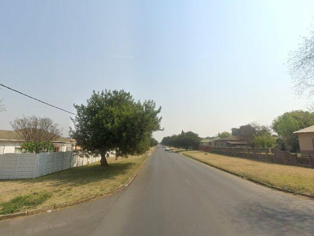 83 3 Rd Street, Farm Minnaar 292, J.R., Gauteng