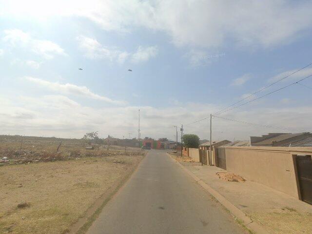 Erf 2902 Chiawelo Extension 2 Township, Stand 2902 Kenyenda Street, Chiawelo Ext. 2