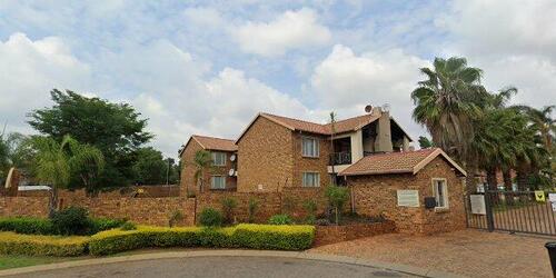 Unit 51 Sunset Boulevard, 39 Logan Avenue, Highveld, Centurion