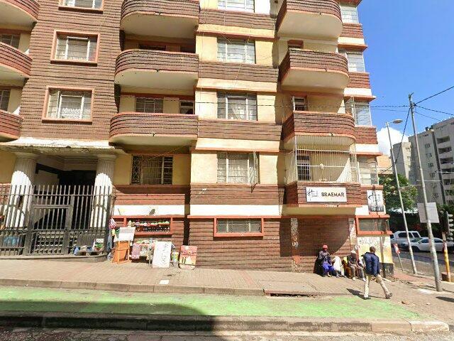 Section No. 41 (Door No. 901) New Carlington, 132 Claim Street, Hillbrow, Johannesburg, Gauteng