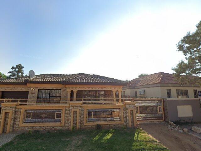 Erf 4059 Mmabatho Unit 12, Also Known As 4059 Peace Crescent, Mmabatho Unit 12, Mmabatho, North West