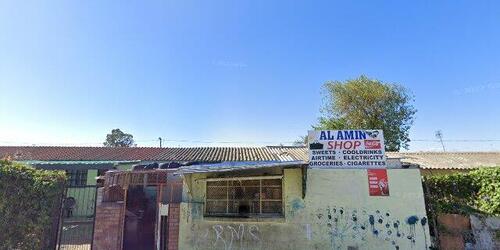 3 Bedroom House With Shop