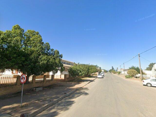 Erf 387 Vredendal, In The Matzikama Municipality Division Of Vanrhynsdorp, Province Of The Western Cape, Also Known As 14 Central Street, Vredendal