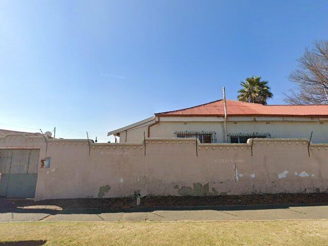 Section 16, Door Number 16, Leonard Heights, Leonard Street, Kenilworth, Johannesburg