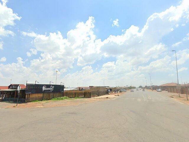 Erf 13423, Vosloorus Extension 11 Township, Registration Division I.R., Province Of Gauteng, Also Known As 13423 Lapologa Street, Vosloorus Extension 11, Boksburg, Gauteng
