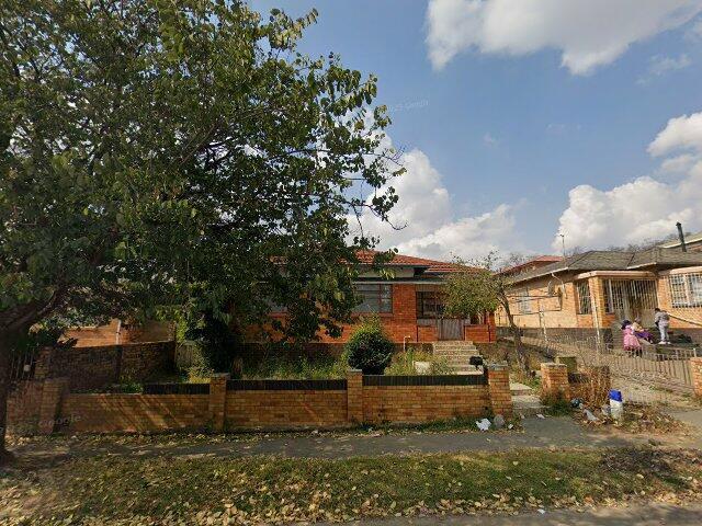 Portion 1 Of Erf 475 Rosettenville Township, 54 High Street, Rosettenville, Johannesburg