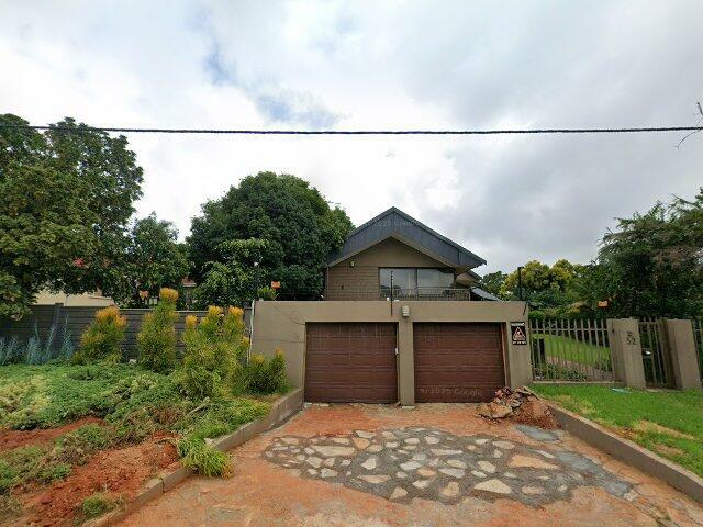 Erf 832 Bl AI Rgowrie Township, Registration Division I.Q., The Province Of Gauteng, Situated At: 52 Morris Avenue, Blairgowrie, Randburg