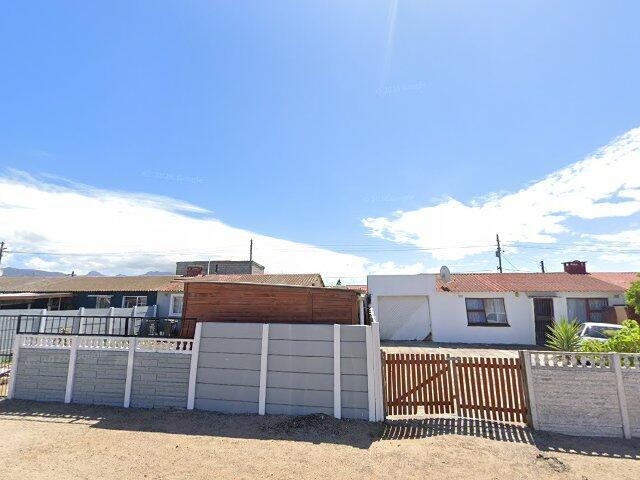 Erf 132894, Cape Town At Retreat, In The City Of Cape Town, Cape Division, Province Of The Western Cape, Also Known As 17 Abraham Avenue, Steenberg, Western Cape