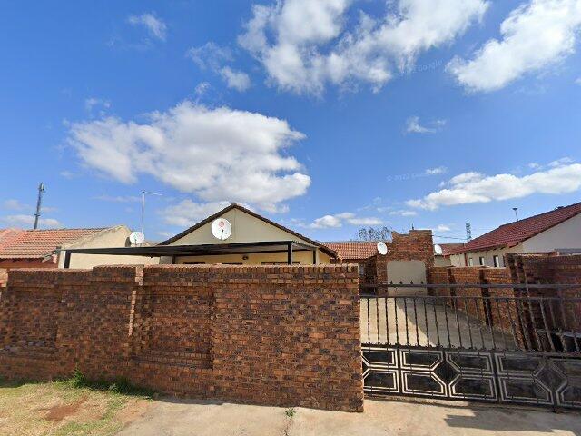 Erf 17539 Vosloorus Extension 25 Township, 17539 Lekgatsi Crescent, Vosloorus Extension 25, Gauteng Province