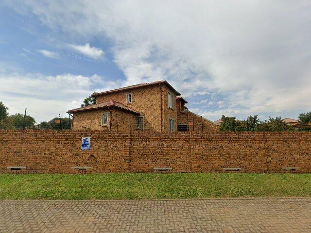 Unit 46, Pologrande Body Corporate, 969 Sovereigm Road, Strubensvalley Ext 8, Roodepoort, 1735