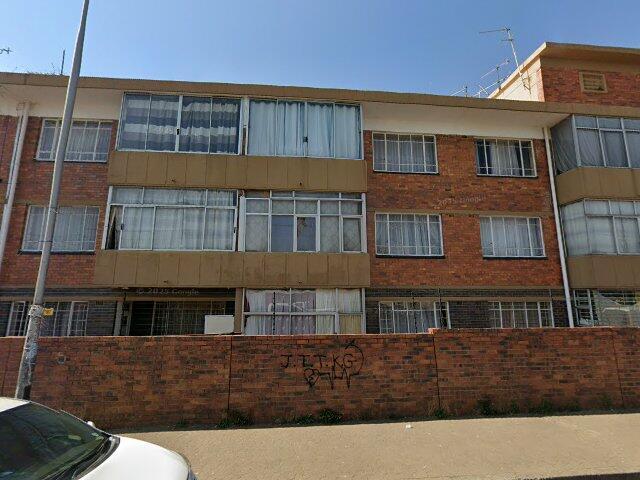 Unit 42 Greenacres, 75 Beaumont Street West Turffontein, Johannesburg