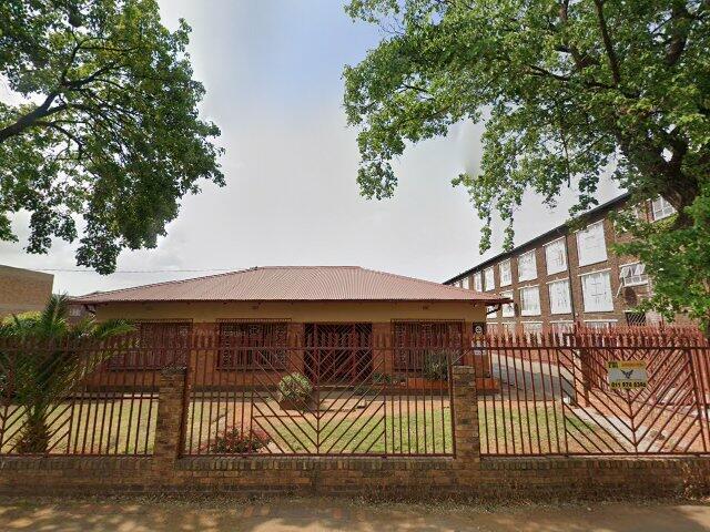 Section No. 17, Dunella Gardens, 50 Long Street, Kempton Park