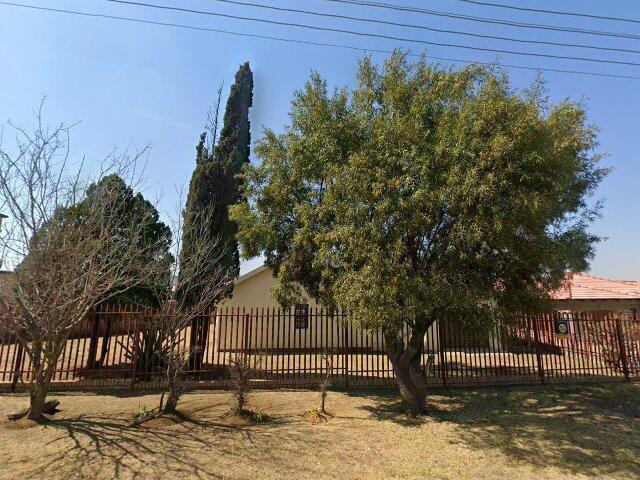 Erf 602, Kibler Park Township, Registration Division I.Q., Province Of Gauteng; 36 Sherwood Avenue, Kibler Park, Johannesburg South