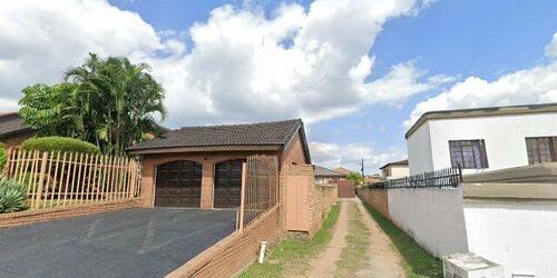 9 Bedroom House