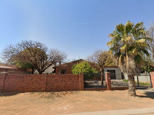 Erf 738, Portion 0, Langenhovenpark, Better Known As 17 Peet Van Der Merwe Street