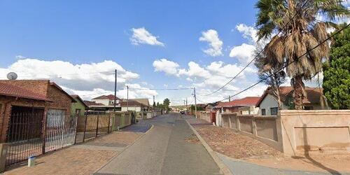 Erf 8915 Mabopane M Extension 2 Township, Registration Division J.R., Province Of North West, Also Known As 8915 Sekwenqe Street, Mabopane Unit M Extension 2