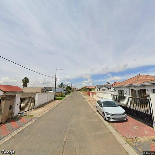 Erf 6978 Roodekop Ext 31 Township, Also Known As 6978 Dipholong Crescent, Roodekop Ext 31 thumbnail