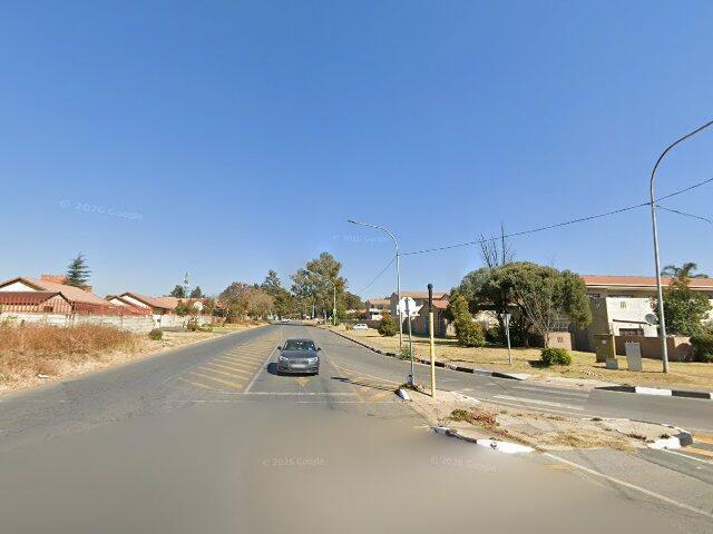 Section No 18 As Shown And More Fully Described On Sectional Plan No. Ss169/2002 In The Scheme Known As Villa Egoli In Respect Of The Land And Building Or Buildings Situate At Ormonde Extension 28 Township, Local Authority: City Of Johannesburg