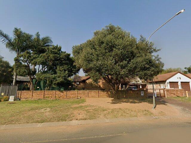 Erf 1433 Rooihuiskraal Extension 9 Township, Registration Division J.R., Gauteng Province, 59 Kestrel Avenue, Rooihuiskraal X9, Centurion, Gauteng
