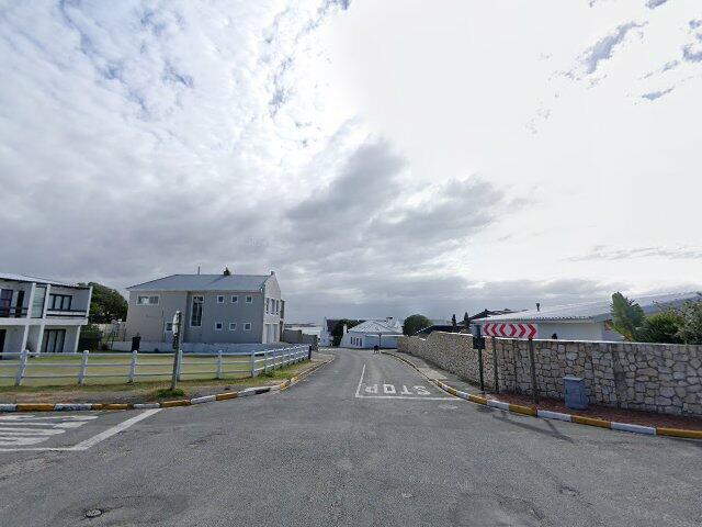 Erf 689 Arniston, Cape Agulhas Municipality, Bredasdorp Division, Western Cape Province, Also Known As 33 Murtz Street, Arniston