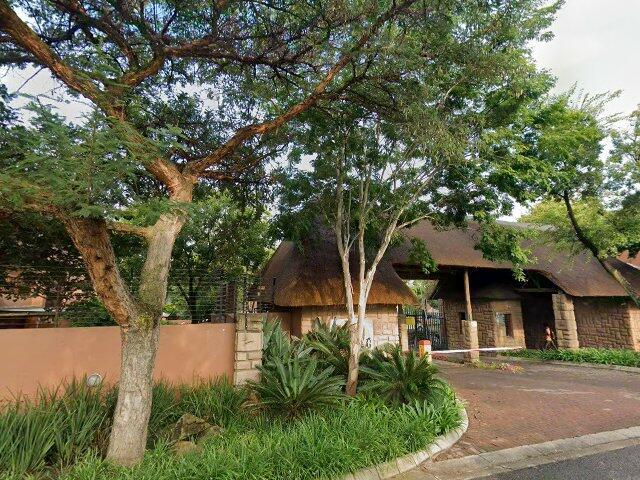 Section No. 113 As Shown And More Fully Described On Sectional Title Plan No. Ss1121/1998 In The Scheme Known As Serengeti Sands In Respect Of Ground And Building/Buildings Situate At Sunninghill Extension 102 Township, Local Authority: City Of Johannesburg Metropolitan Municipality