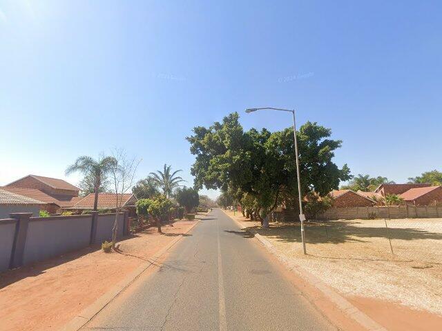 Portion 7 Of Erf 1236 Chantelle Township, Registration Division J.R., Province Of Gauteng (Also Known As: 7 Villa Toscana, Ebbehout Street, Chantelle, Akasia, Gauteng)