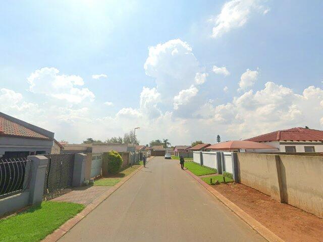 Erf 3357 Dawn Park Extension 7 Township, Registration Division I.R. Province Of Gauteng, 14 Swartwitpens Street, Dawn Park Extension 7