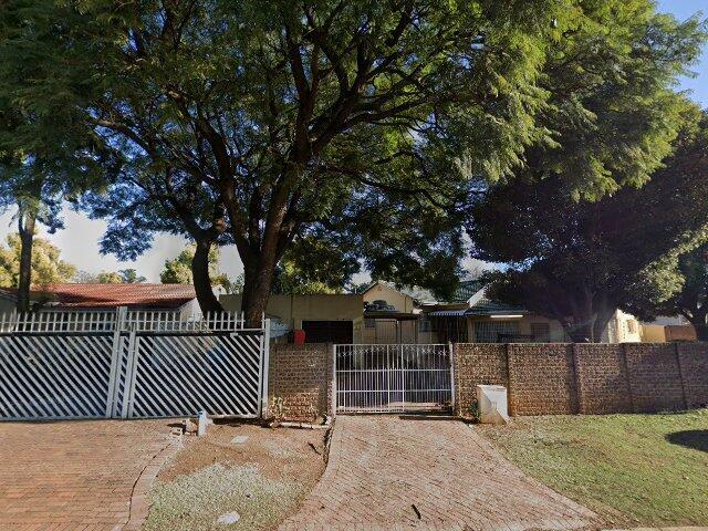 Portion 129 (Portion Of Portion 17) Of Erf 44 Klippoortje Agricultural Lots Township, Also Known As 43 Vardy Street, Klippoortje, Gauteng Province