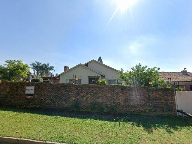 Portion 1 Of Erf 297, Eastleigh Township, 75 A High Road, Eastleigh, Edenvale, Gauteng