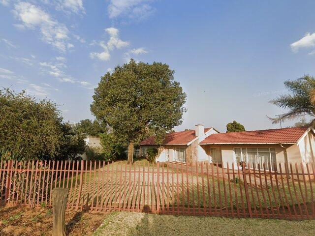 Erf 2395 Alliance Extension 5 Township, Registration Division I.R., Gauteng Province; Street Address: 2395 Cayesh Street Alliance Extention 5, Modder East, Gauteng Province Also Known As 2395 Ras Road, Alliance Extensyion 5, Benoni, Gauteng
