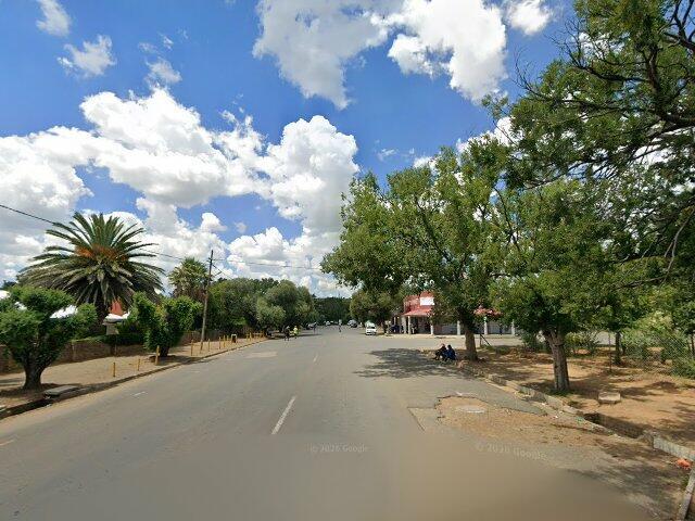 Portion 2 (Of 1) Of Erf 353 Dewetsdorp, District Dewetsdorp, Province Free State; 46 Caroll Street, Dewetsdorp