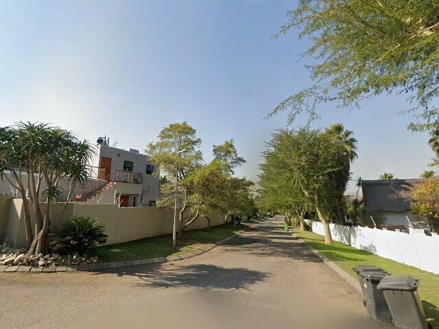 Unit 5 Harrowood Estate, Thrush Avenue, Boskruin, Johannesburg