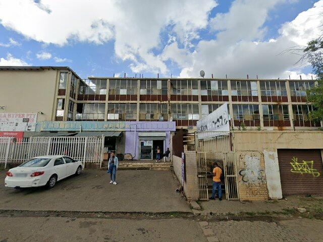 Unit 22 President Arcade, 18 Beatrice Street, Windsor East, Randburg