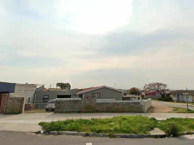 Erf 131 Bloemendal In The Nelson Mandela Bay Metropolitan Municipality Division Of Port Elizabeth, Province Of The Eastern Cape, Also Known As 12 Barracuda Street, Booysens Park, Port Elizabeth, Eastern Cape Province