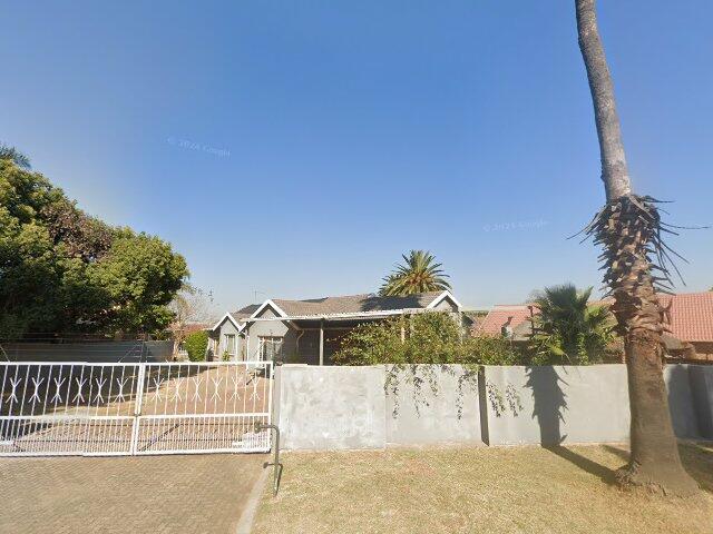 Erf 819 Sunward Park Extension 1 Township, 19 Harmonie Avenue, Sunward Park Ext 1