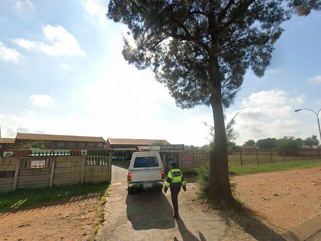 Unit 28 Eden Place, 43 Abraham Street, Eden Park, Alberton