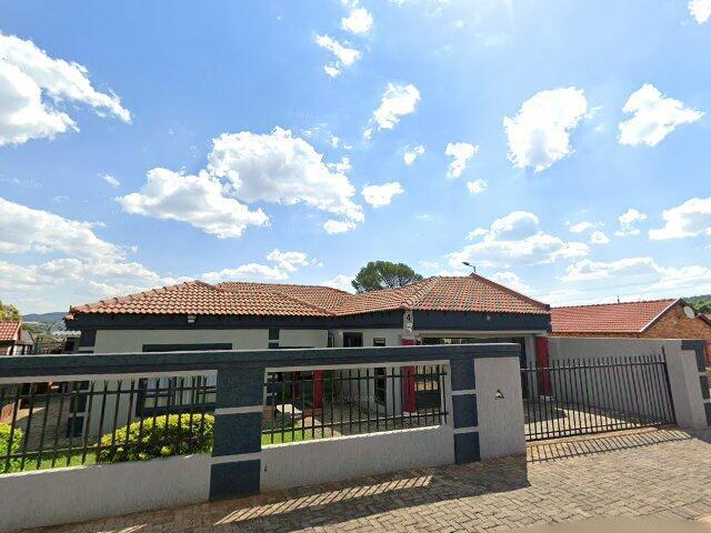 Portion 11 Of Erf 139 Philip Nel Park Township, Registration Division J.R., Province Of Gauteng, Situated At 6 Robert Cole Bowen Place, Philip Nel Park